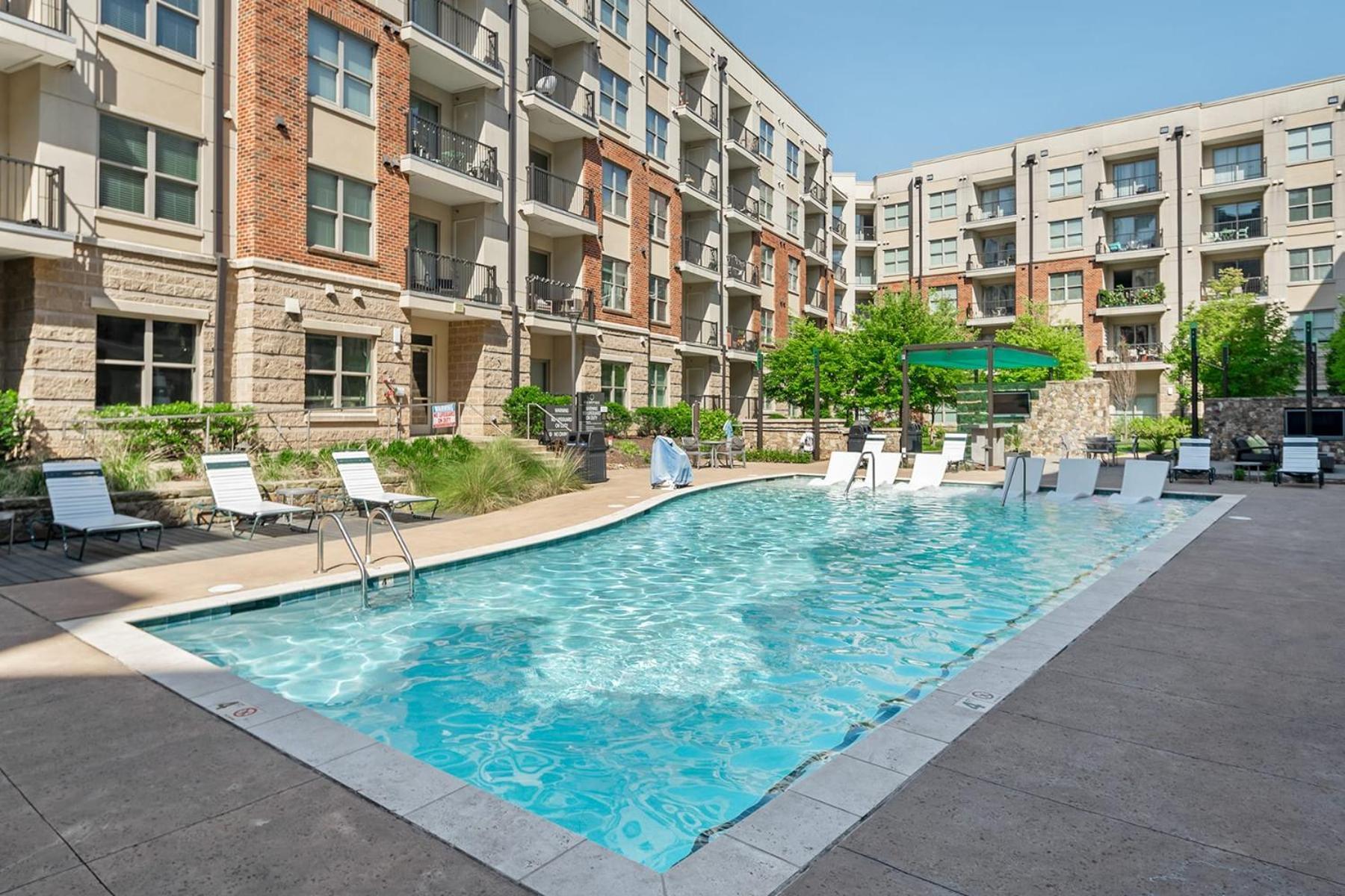 Appartement Uptown 4th Ward Luxury Year-round Pool *