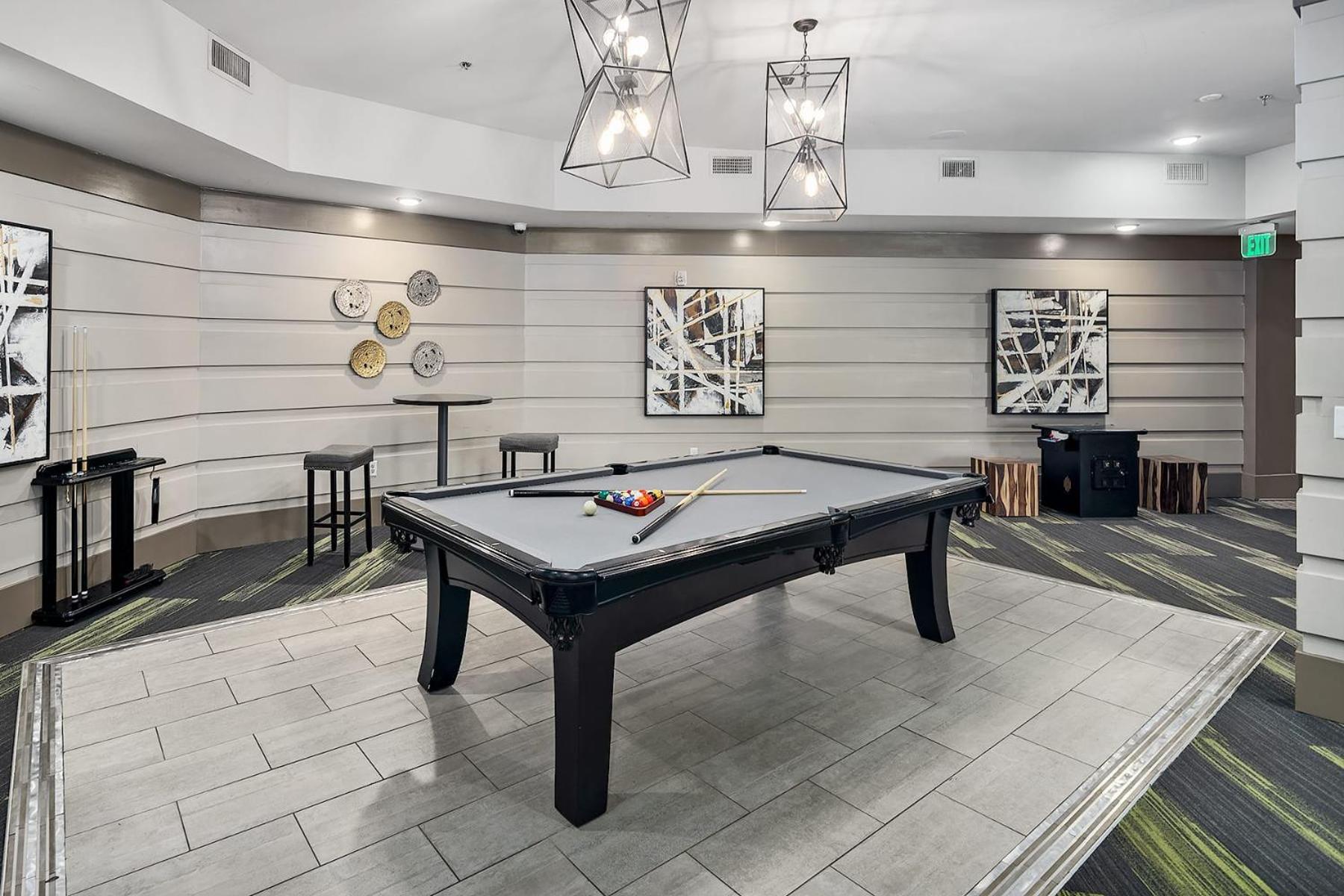 Appartement Uptown 4th Ward Luxury Year-round Pool
