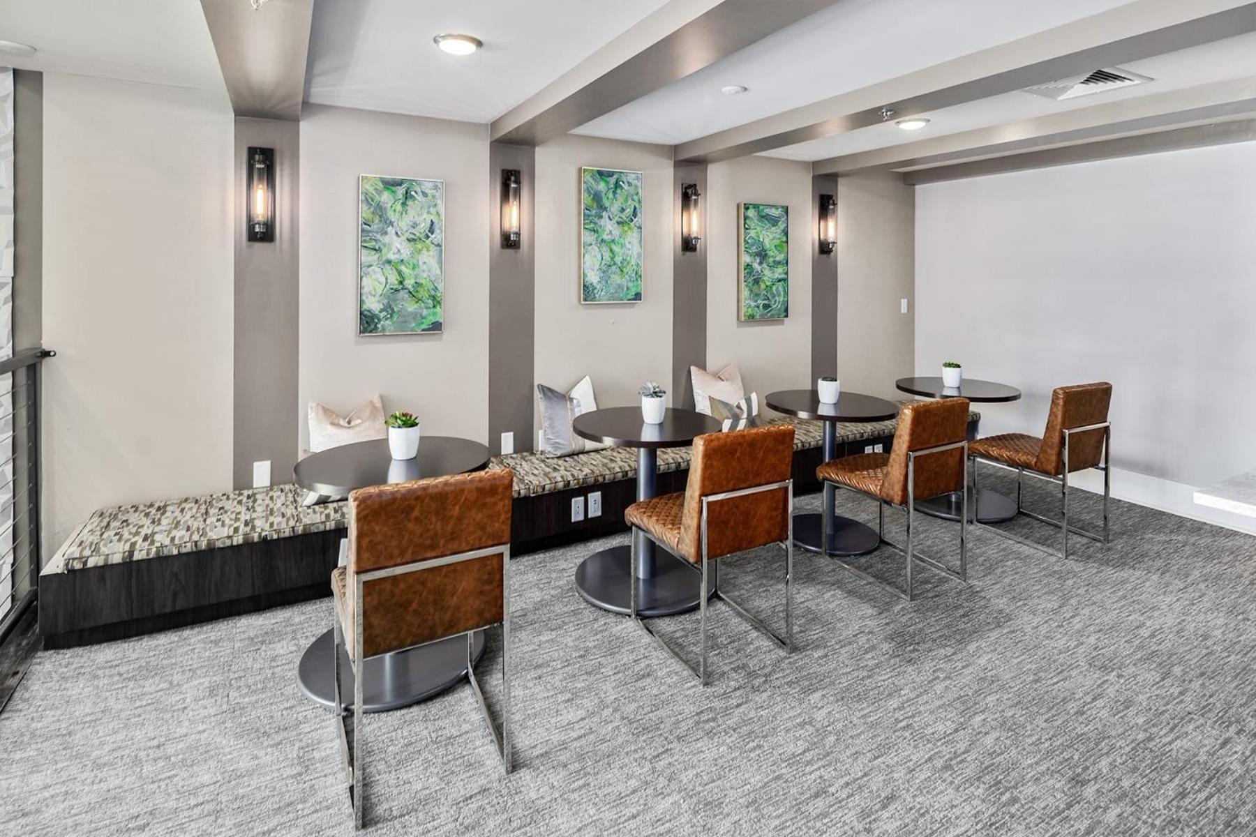 Uptown 4th Ward Luxury Year-round Pool Appartement Charlotte